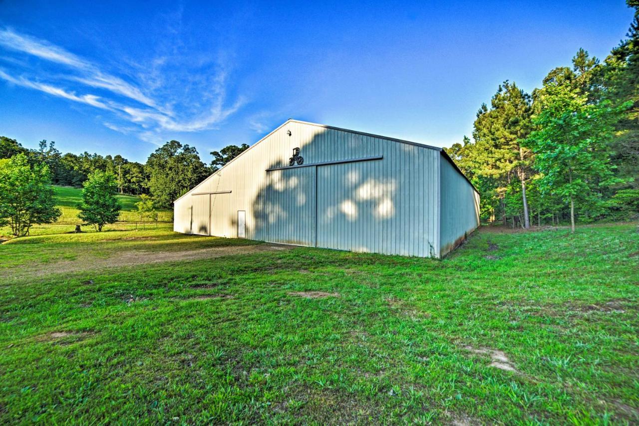 Quiet, Woodsy Retreat Deck And Kentucky Lake Access New Concord المظهر الخارجي الصورة