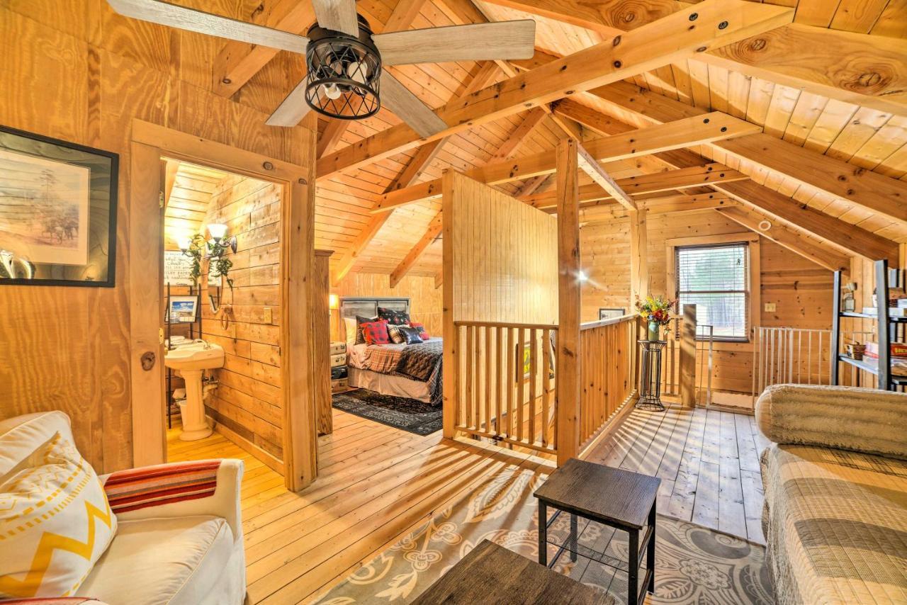 Quiet, Woodsy Retreat Deck And Kentucky Lake Access New Concord المظهر الخارجي الصورة
